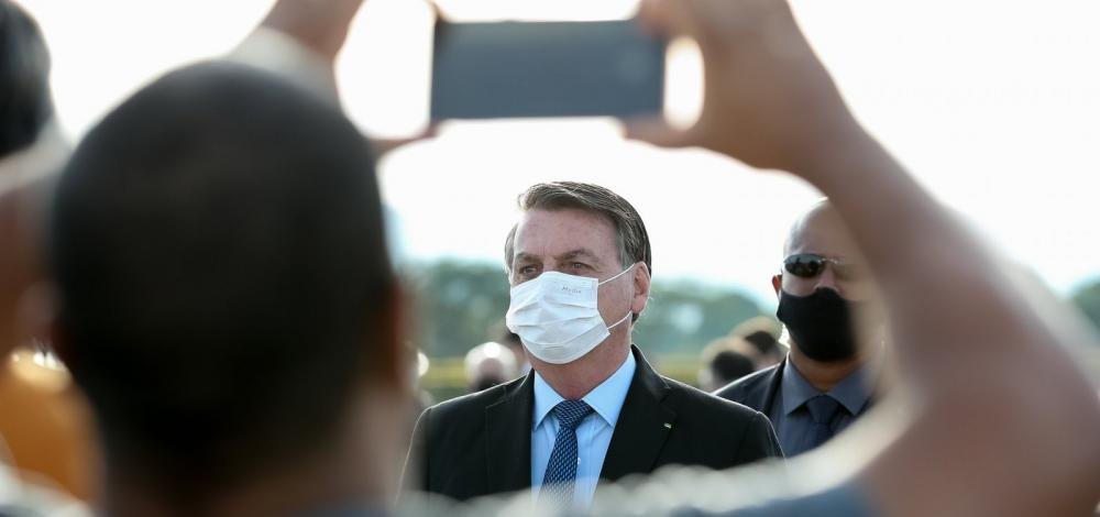 Bolsonaro muda discurso sobre cloroquina: ‘Não recomendo nada’