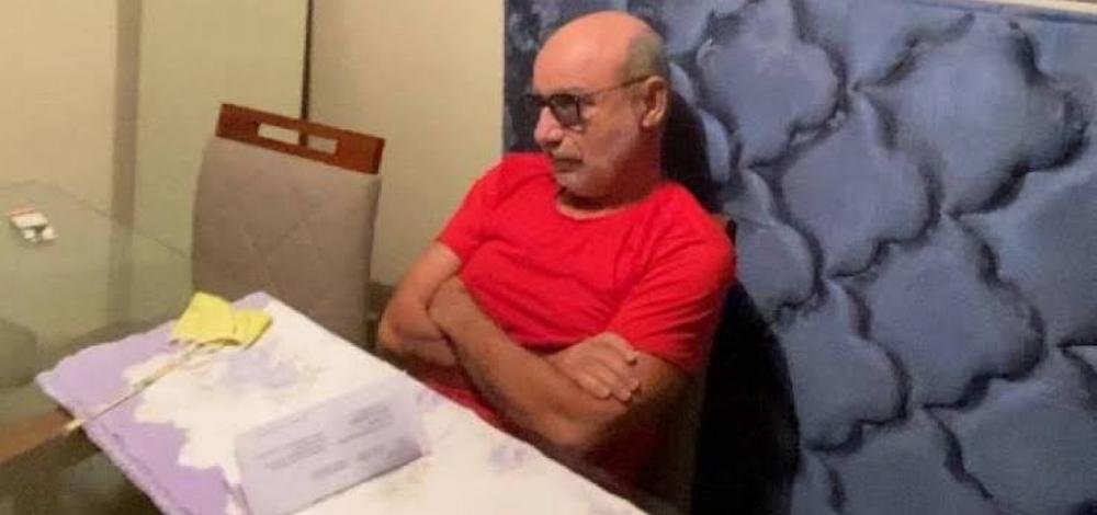 Depósito de Queiroz ajudou mulher de Flávio Bolsonaro a quitar parcela de apartamento