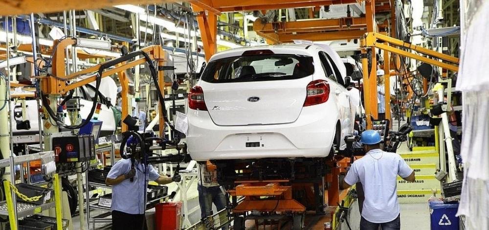 Ford suspende por 90 dias contratos de 1.600 funcionários e terceirizados na Bahia