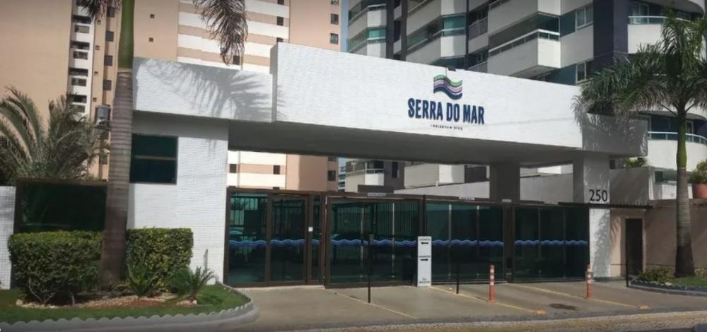 Médica que caiu de prédio em Salvador está internada em estado grave