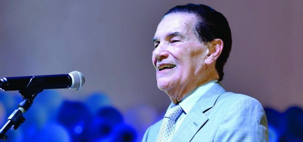 Líder espírita Divaldo Franco é hospitalizado em SP para passar por cirurgia