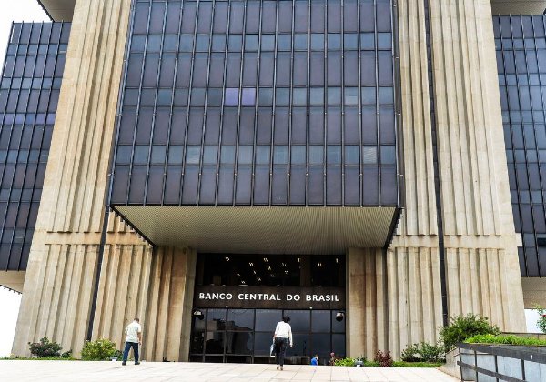 Banco Central anuncia criação da cédula de R$ 200
