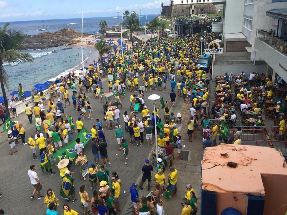 Manifestantes realizam atos em cidades da BA em apoio ao governo Bolsonaro