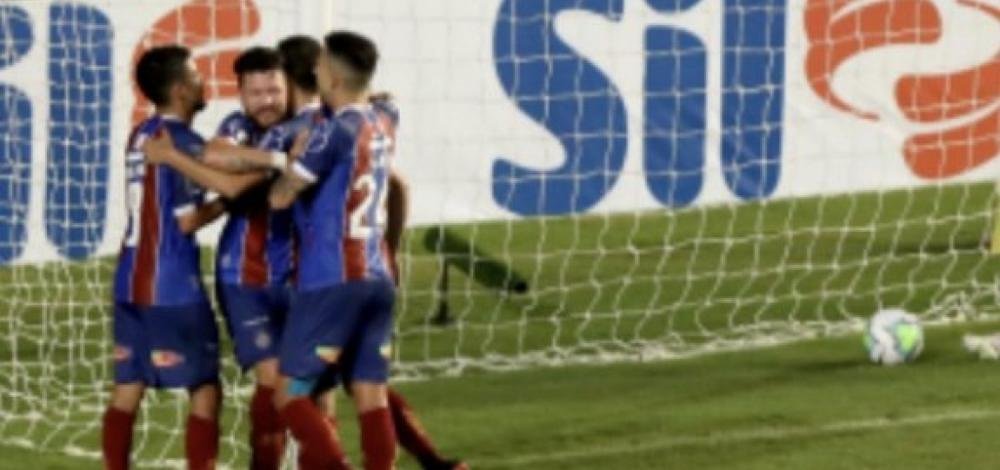 Bahia estreia no Brasileirão com vitória suada em Pituaçu