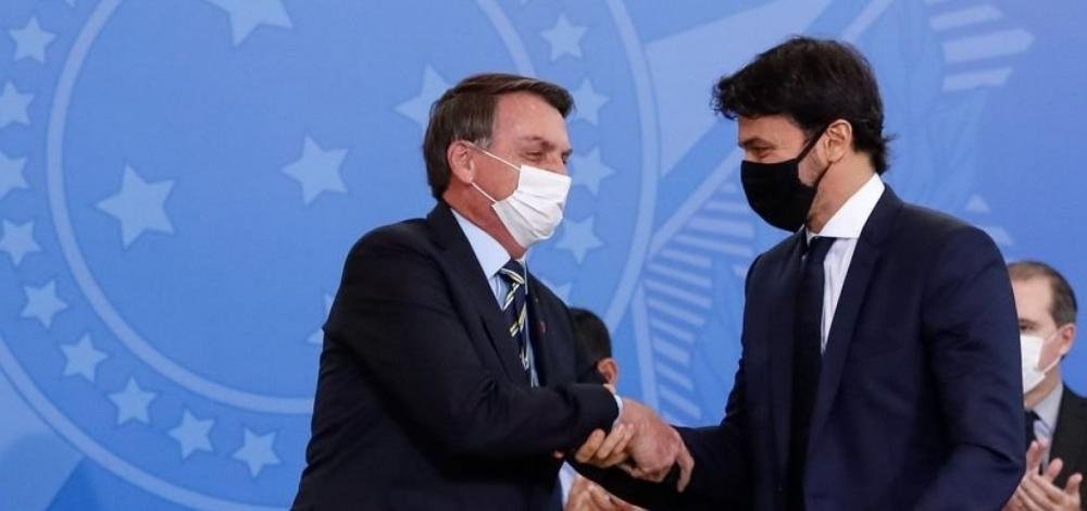 Governo regulamenta flexibilização do programa ‘A Voz do Brasil’