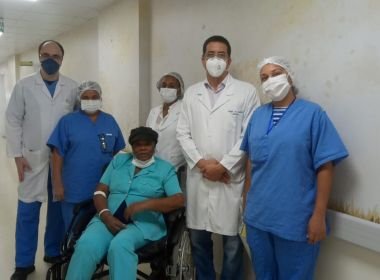 Atriz Neusa Borges recebe alta do Hospital Roberto Santos