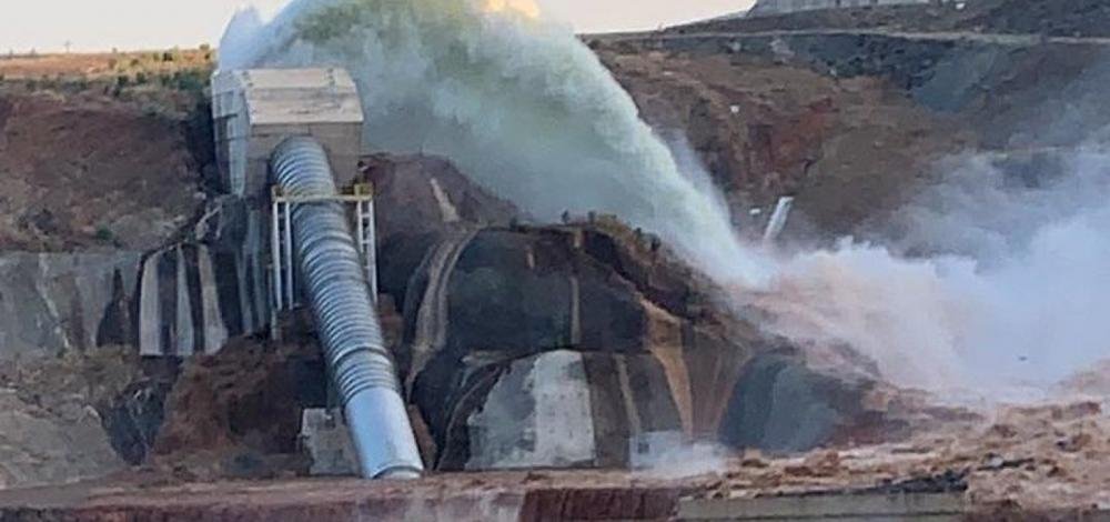 Governo evacua 2 mil pessoas após obra de transposição do rio São Francisco vazar