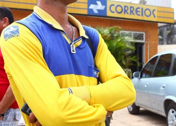 Trabalhadores dos Correios mantêm greve por tempo indeterminado