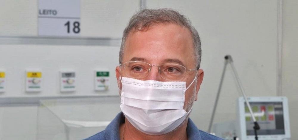 'Não faz sentido' obrigar pessoas a se vacinarem contra Covid-19, diz secretário de Saúde