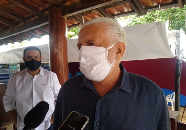 Wagner diz que Rui foi mal interpretado ao cogitar aliança entre PT, PSDB e DEM contra Bolsonaro