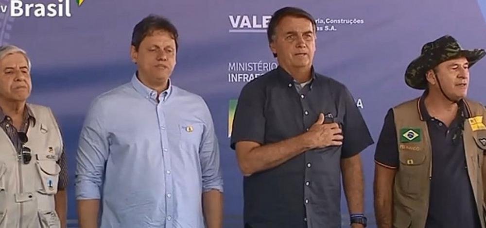 Bolsonaro vem à Bahia para entrega de obra da Fiol ao Exército
