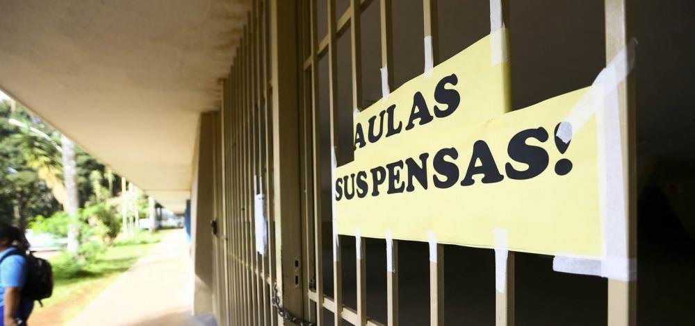 Justiça do Trabalho suspende retorno às aulas presenciais no RJ