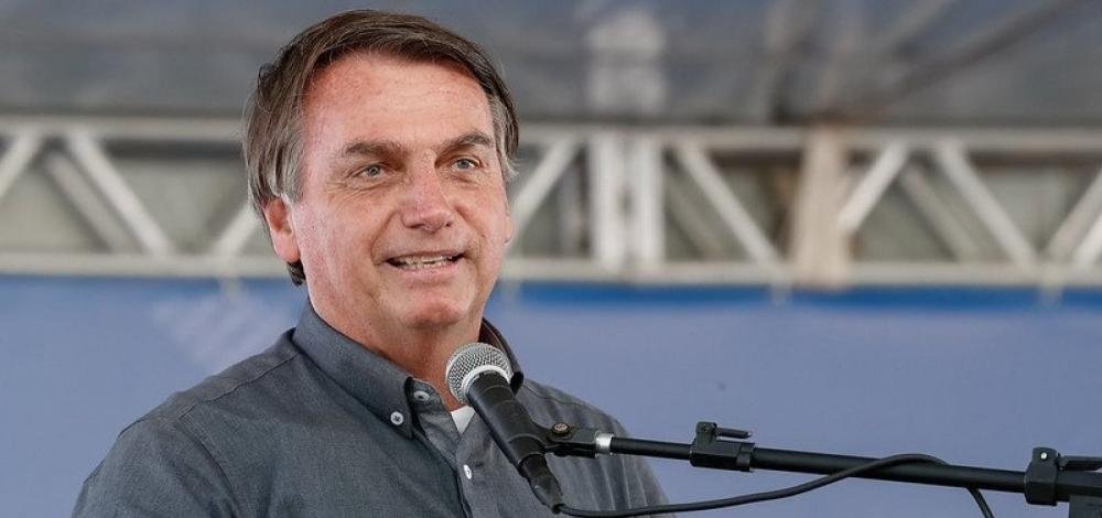 'Estamos praticamente vencendo a pandemia', diz Bolsonaro