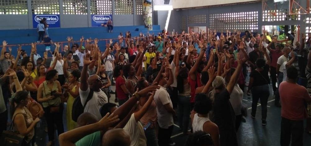 Servidores municipais de Salvador paralisam atividades por 24h nesta quarta