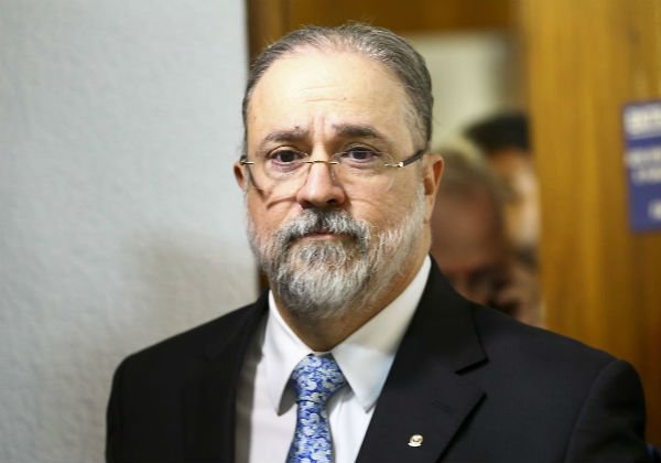 Procurador-geral da República testa positivo para coronavírus