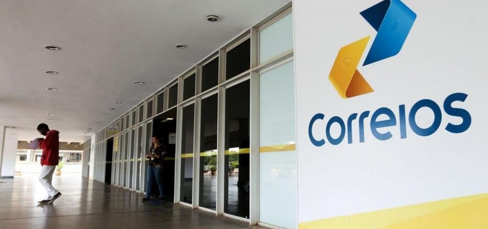 Após 35 dias de greve, Correios fazem mutirão para entrega de encomendas na Bahia