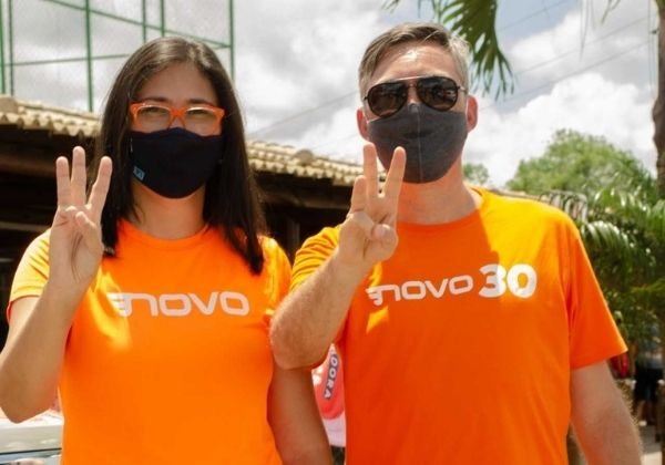 Em Feira, Carlos Medeiros realiza carreata em primeiro ato de campanha