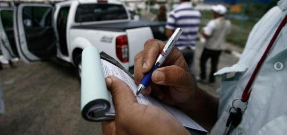 Justiça suspende 'blitz do IPVA' em Feira de Santana 