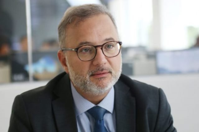 Secretário diz que taxa de internação por Covid-19 aumentou no interior do estado