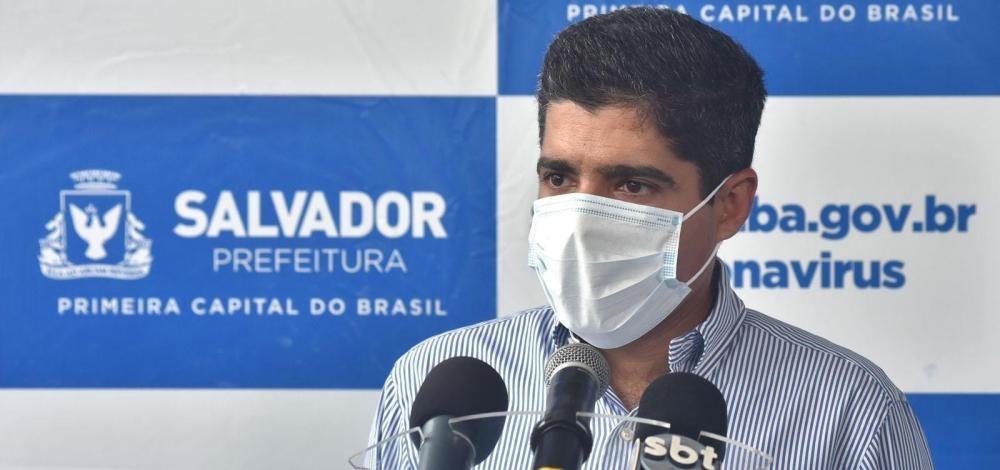 ACM Neto diz que ainda é cedo para expulsar do DEM senador encontrado com dinheiro nas nádegas