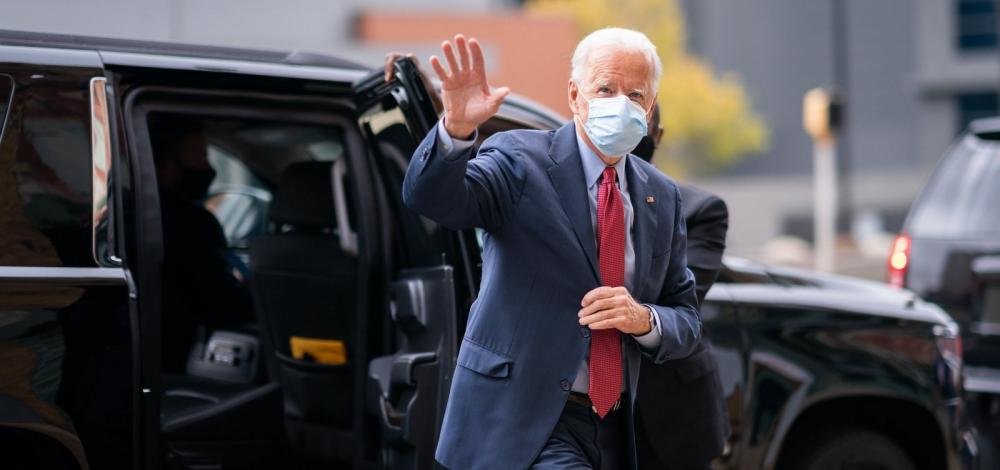 Biden inicia transição e foca na Covid-19; atos de Trump serão revisados