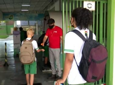 LEM: Estudantes de escolas particulares voltam a ter aulas presenciais