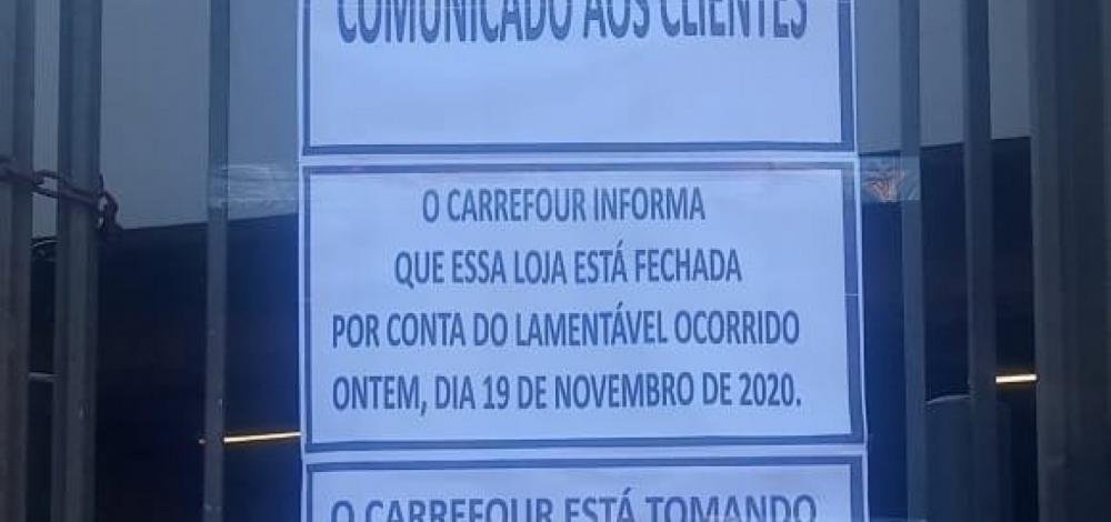 Loja do Carrefour amanhece fechada após homem negro ser espancado até a morte no estabelecimento