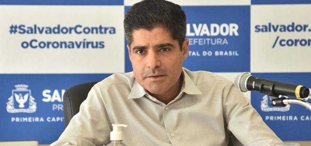 'Se alguém foi apressado e depois comeram cru foram eles', rebate Neto após cutucada de Wagner