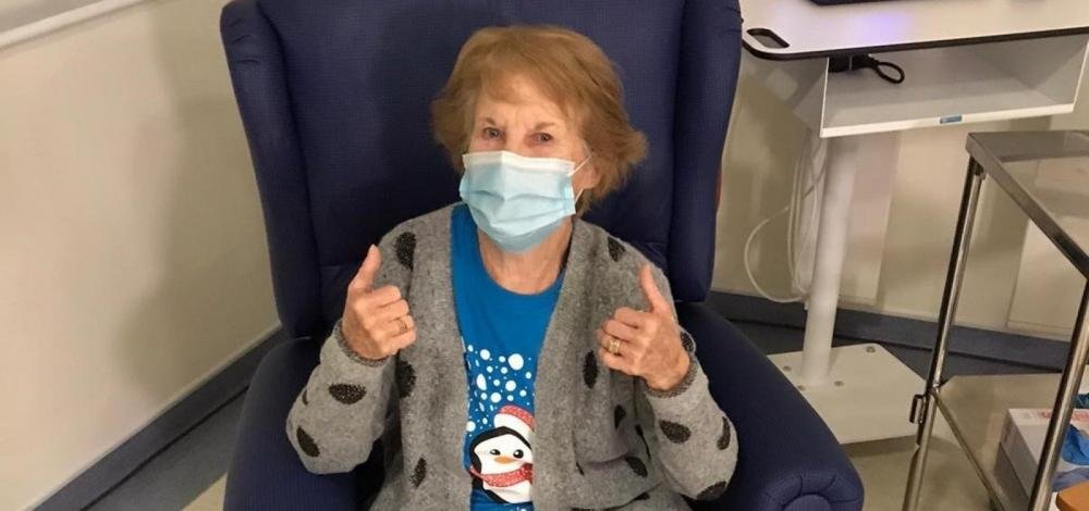 Covid-19: vacinação no Reino Unido começa nesta terça; idosa de 90 anos é a primeira a ser vacinada