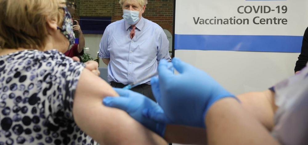 Reino Unido recomenda que pessoas com alergia grave não tomem vacina da Pfizer