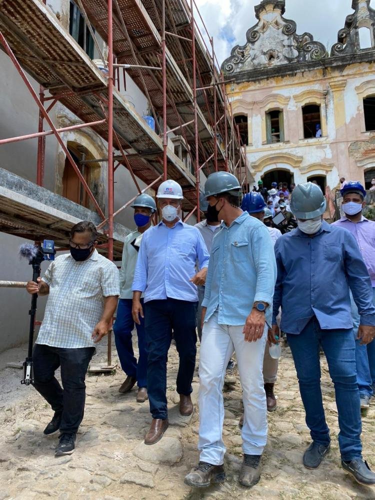 Rui visita obras de recuperação do Museu Wanderley Pinto, em Candeias