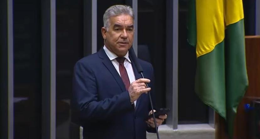 'O prefeito está com medo de ser investigado', diz Zé Neto