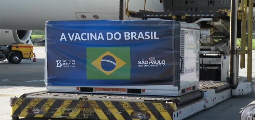 Mais 2 milhões de doses da vacina CoronaVac chegam a São Paulo