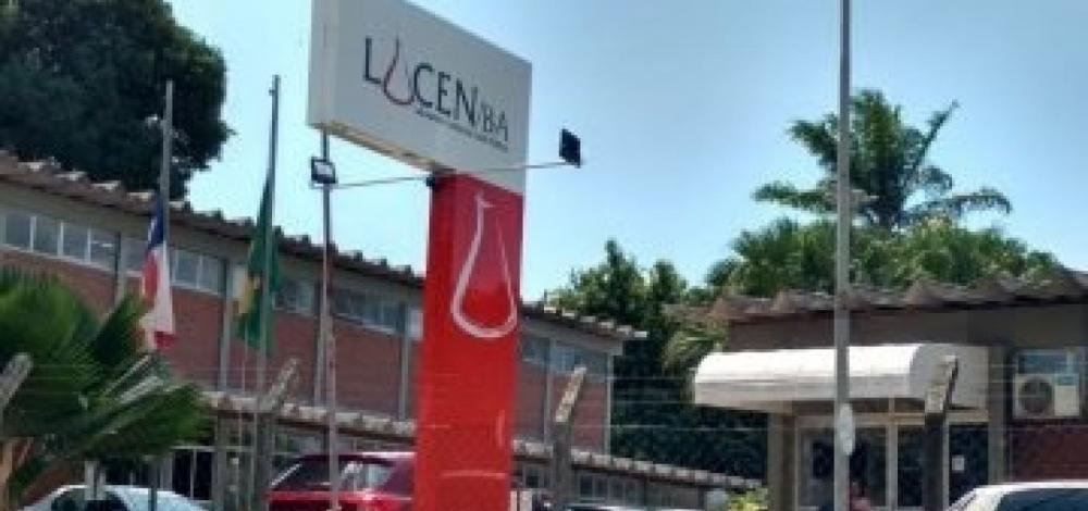 Diretora do Lacen diz que equipes de testagens de amostras trabalham 'ininterruptamente' 24 horas por dia