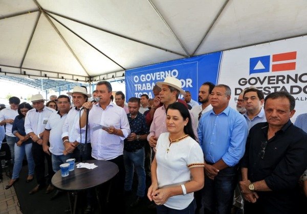 Rui Costa inaugura escola estadual e mercado nesta sexta-feira (31)