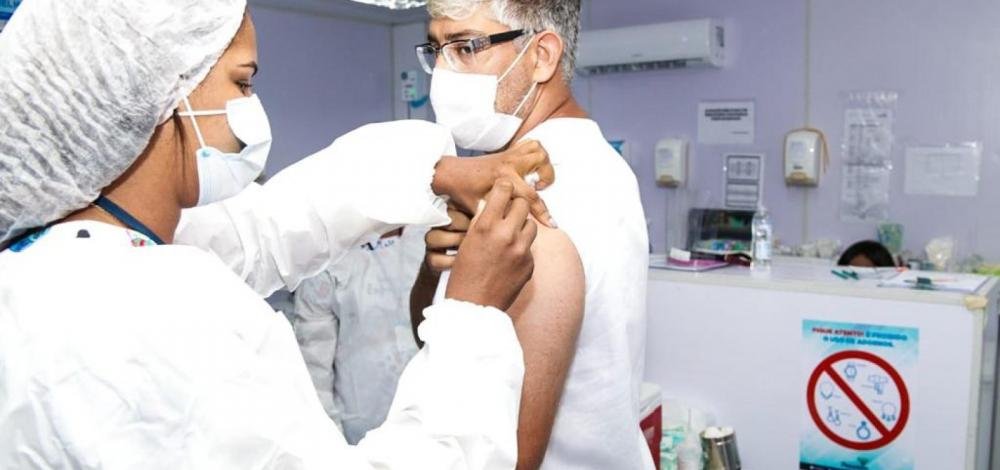 Salvador ultrapassa marca de 10 mil vacinados