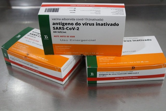 Prefeitura de São Gonçalo dá início a vacinação para idosos acima de 90 anos