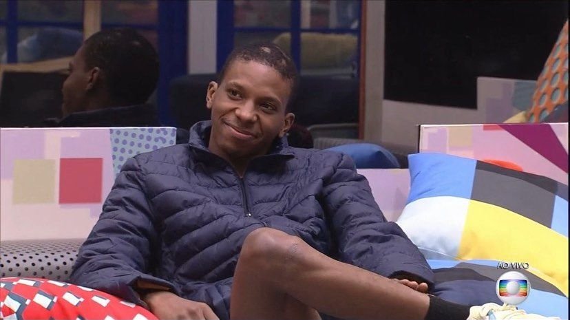  BBB 21: Lucas Penteado desiste de jogo e sai da casa após festa