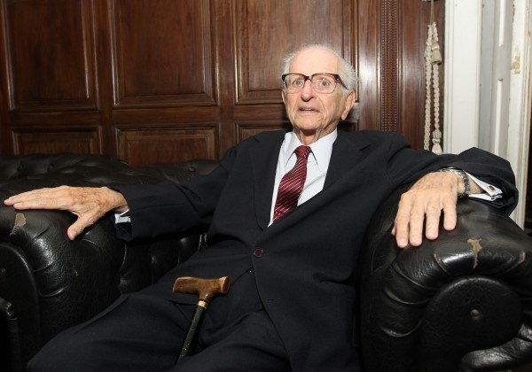 Morre o ex-governador e ex-reitor da Ufba Roberto Santos