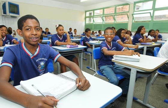Aprovado projeto de lei que institui programa de monitoria estudantil na rede estadual de ensino da Bahia